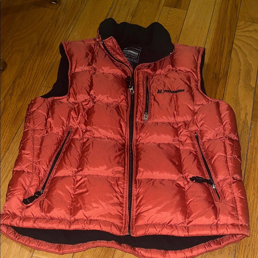 Ae Performance Rust Puffer Vest - image 1
